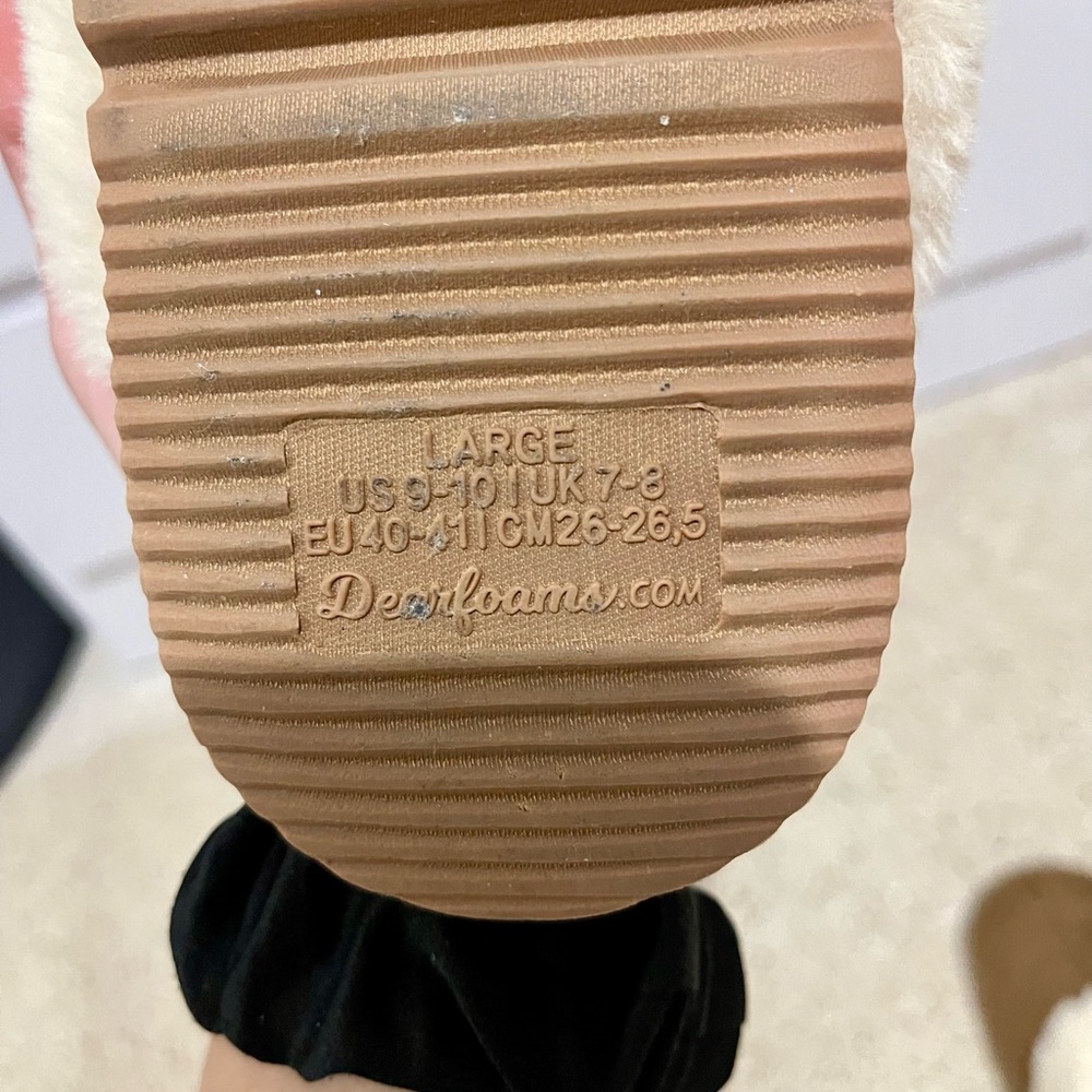 Dearfoams Slippers - Picture 5 of 6